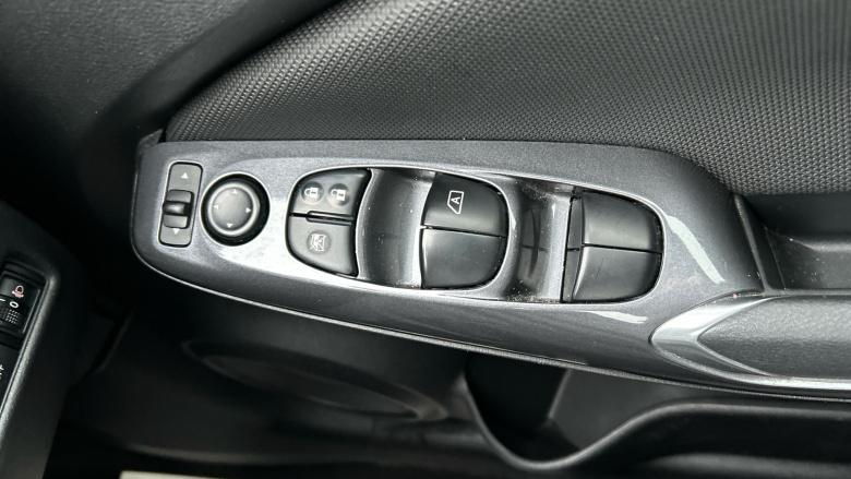 Nissan Juke 1.0 DiG-T 114 Acenta 5dr Petrol Hatchback